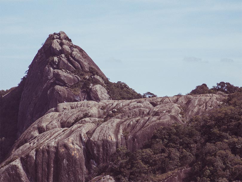 Pico do Lopo e Pedra das Flores