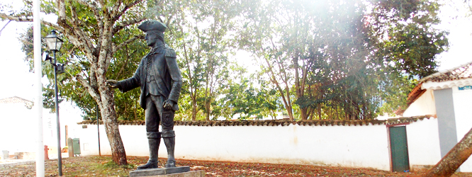 estatua-tiradentes