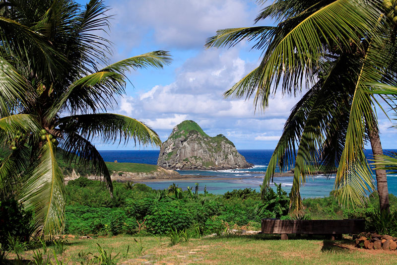 Plásticos em Noronha