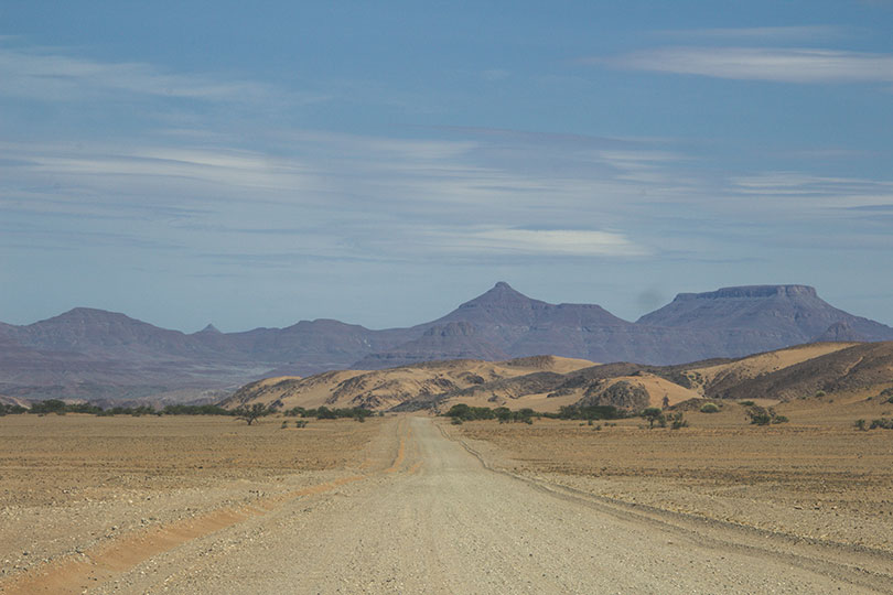 Estrada a caminho de Skeleton Coast Park