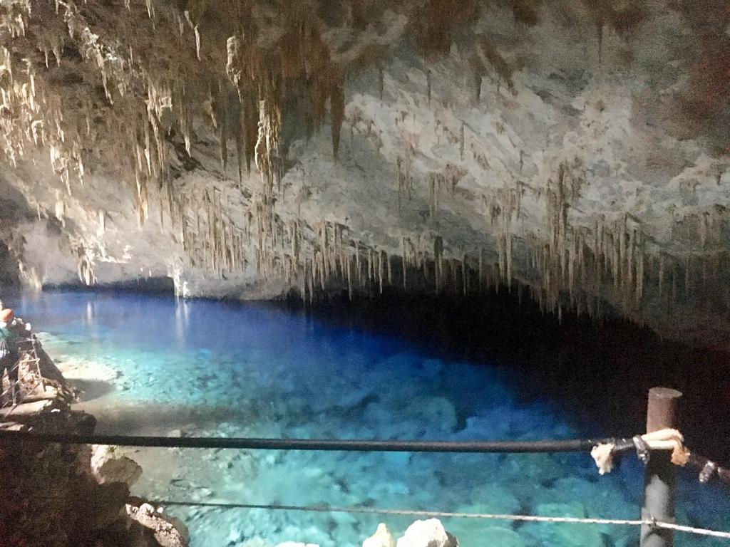 Gruta do lago azul